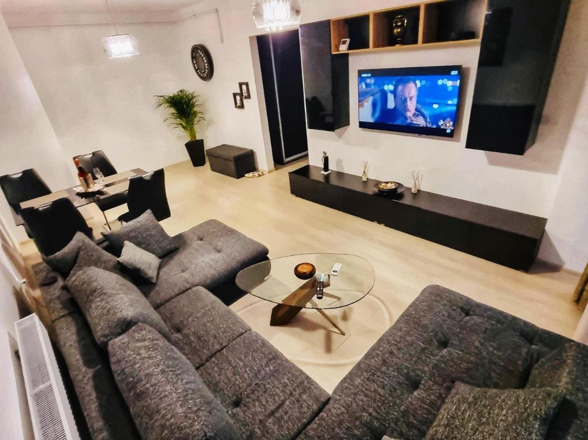 מאמאיה Deluxe Lake View מראה חיצוני תמונה