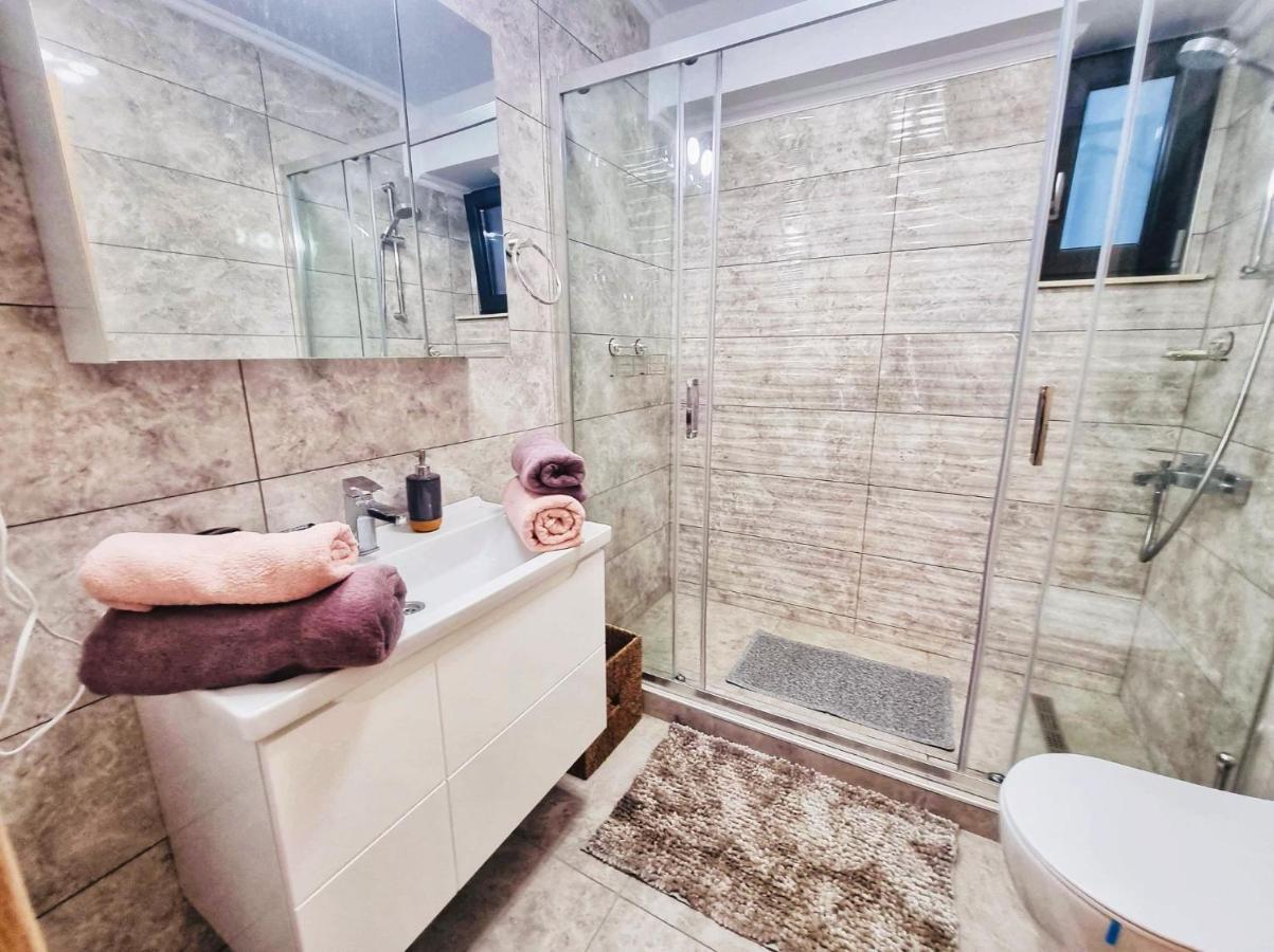 מאמאיה Deluxe Lake View מראה חיצוני תמונה